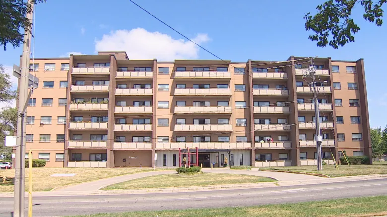 Tenants of North York building demand landlord rescind eviction notices