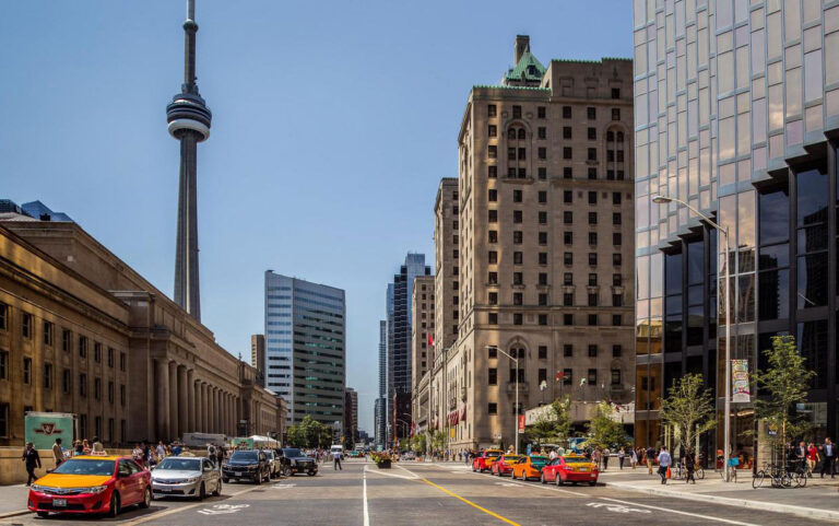 A Closer Look at Toronto Real Estate Prices. Suburban Slowdown and Month-to-Month Fluctuations