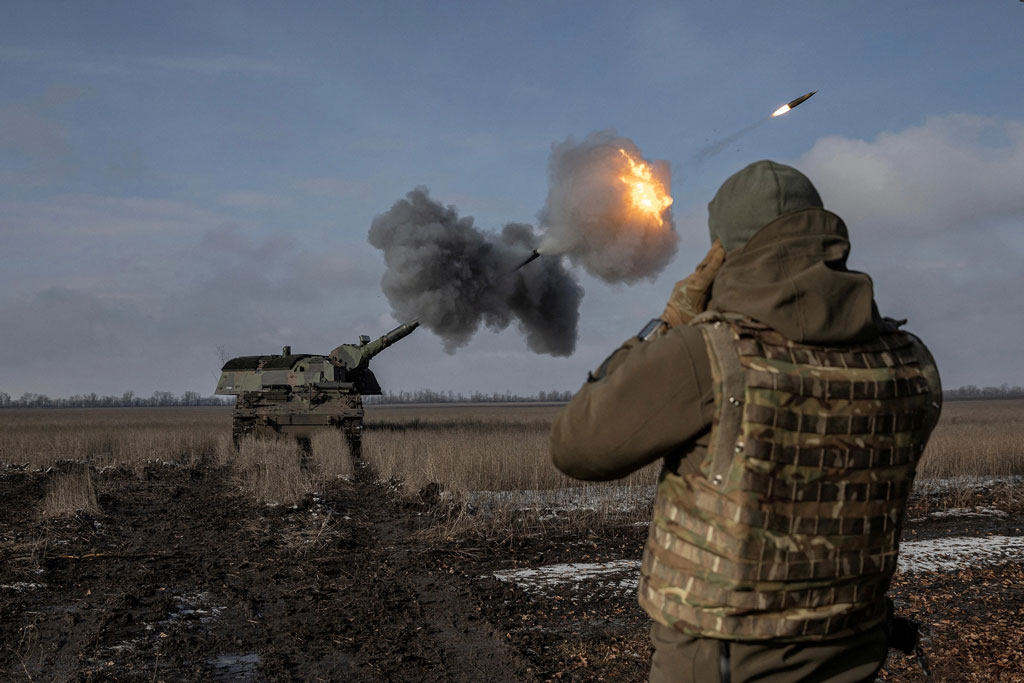 Russian Forces Launch Offensive on Ukrainian Troops